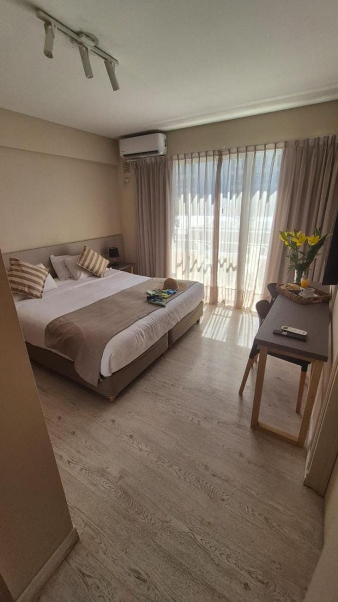 DAKAR HOTEL Hotel in Mendoza