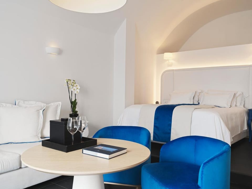 Katikies Santorini - The Leading Hotels Of The World Hotel in Oia
