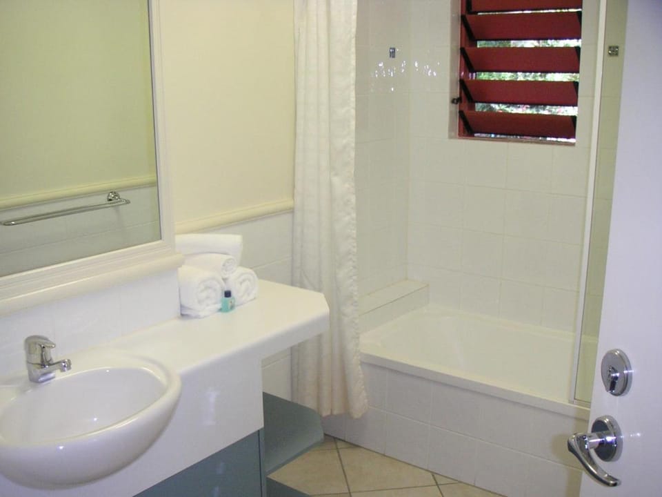 Oasis at Palm Cove Apartment hotel in Palm Cove