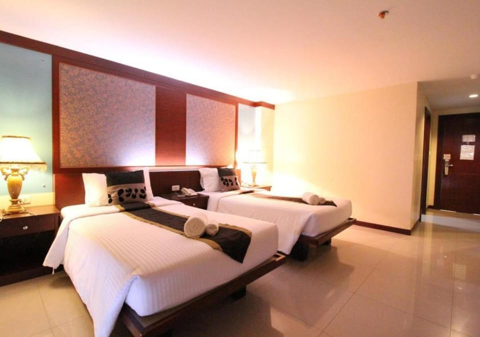 Convenient Grand Plus Hotel Suvarnabhumi Hotel in Bangkok