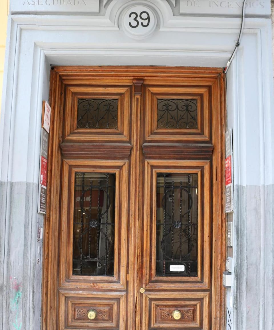 Hostal Abril Madrid Bed and Breakfast in Centro