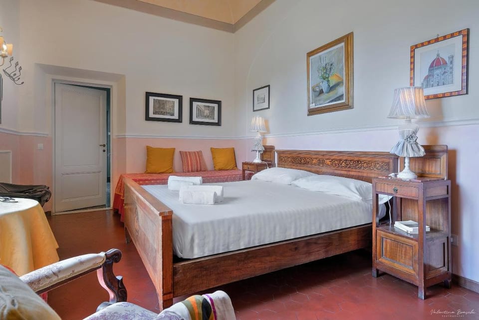 Villa Ape Rosa Relais Bed and Breakfast in Florence