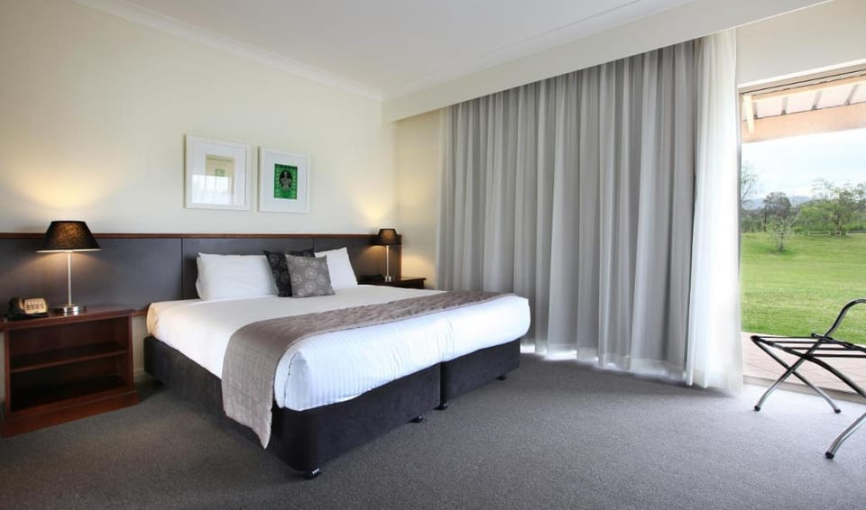 Harrigan's Irish Pub & Accommodation Hotel in Rothbury