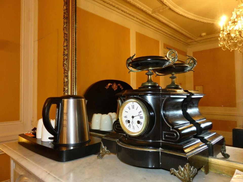 Hotel Windsor Home Hotel in Paris