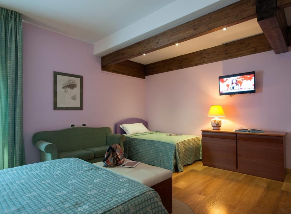 Hotel La Pergola Hotel in Rome