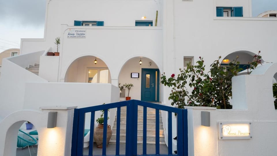 Anna's Bed and Breakfast in Santorini