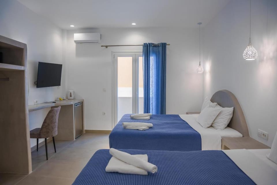 Anna's Bed and Breakfast in Santorini