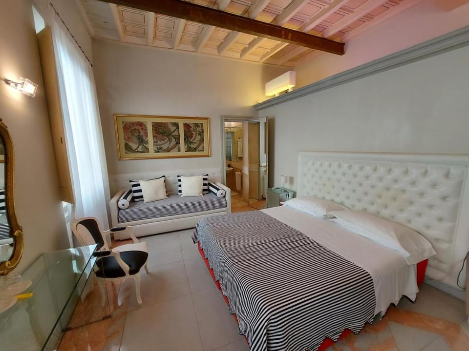 Residenza Al Corso Suites Bed and Breakfast in Rome