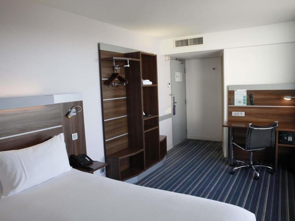 Hotel Marseille Centre Gare Saint-Charles Hotel in Marseille