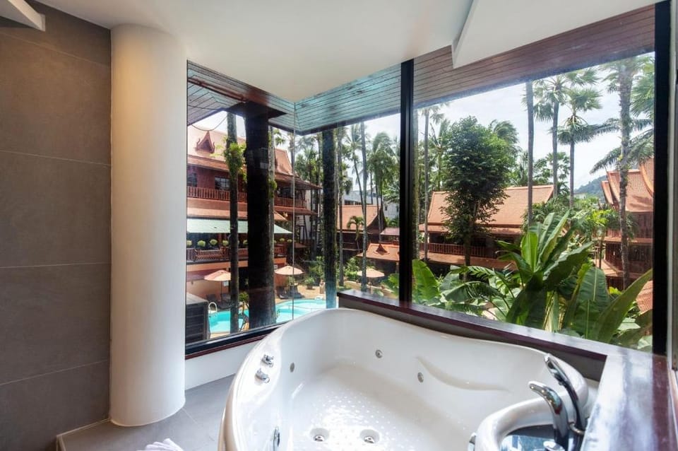 Royal Phawadee Village Patong Beach Hotel (SHA Plus) Hotel in Patong