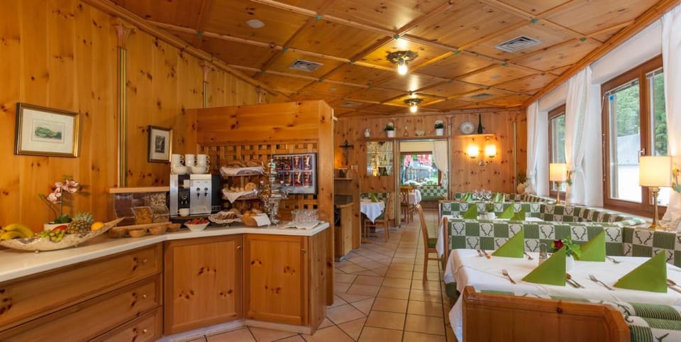 Hotel Pass Lueg Bed and Breakfast in Salzburgerland
