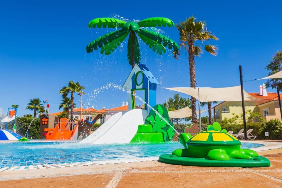 Eden Villas & Apartments Resort in Guia