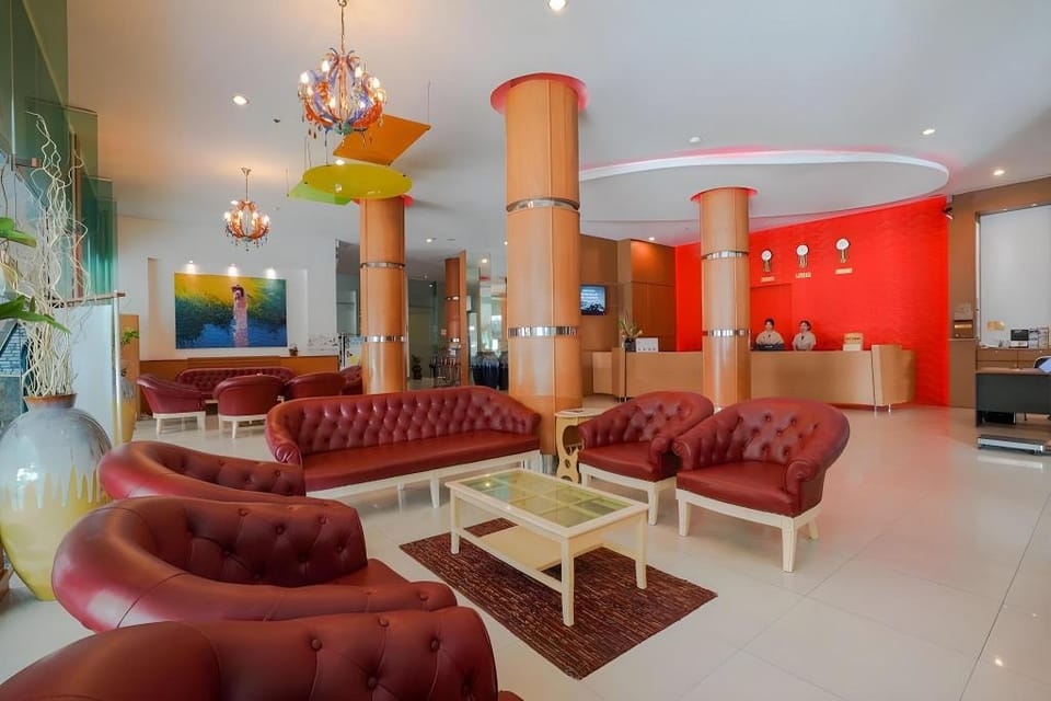 Baron Beach  Hotel Hotel in Pattaya City