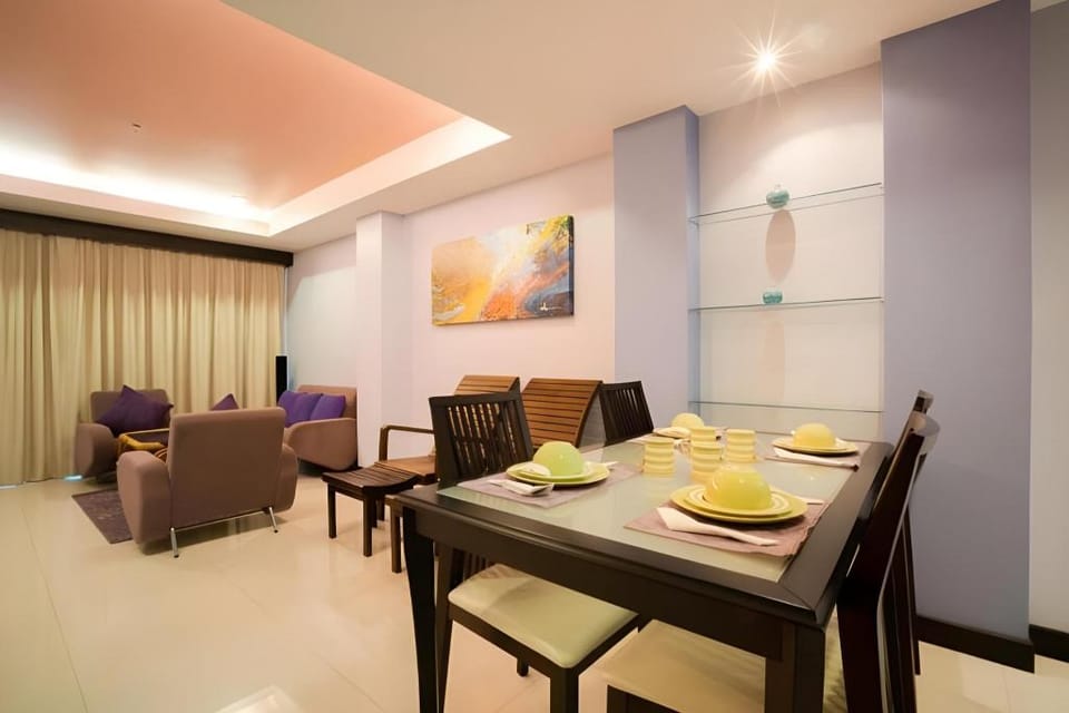 Baron Beach  Hotel Hotel in Pattaya City