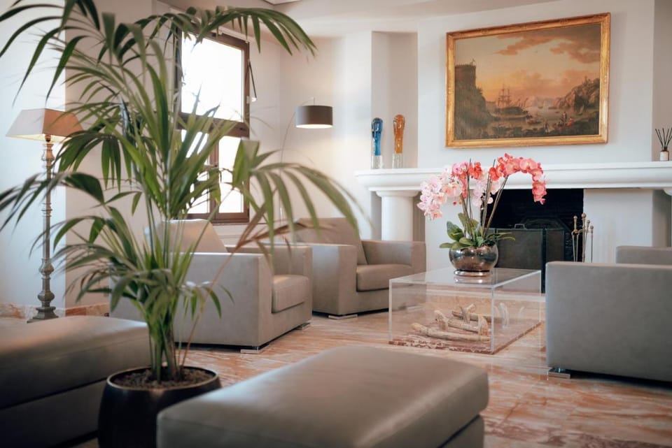 Ermitage de l'Oasis & Spa - Cannes Mandelieu Hotel in Mandelieu-La Napoule