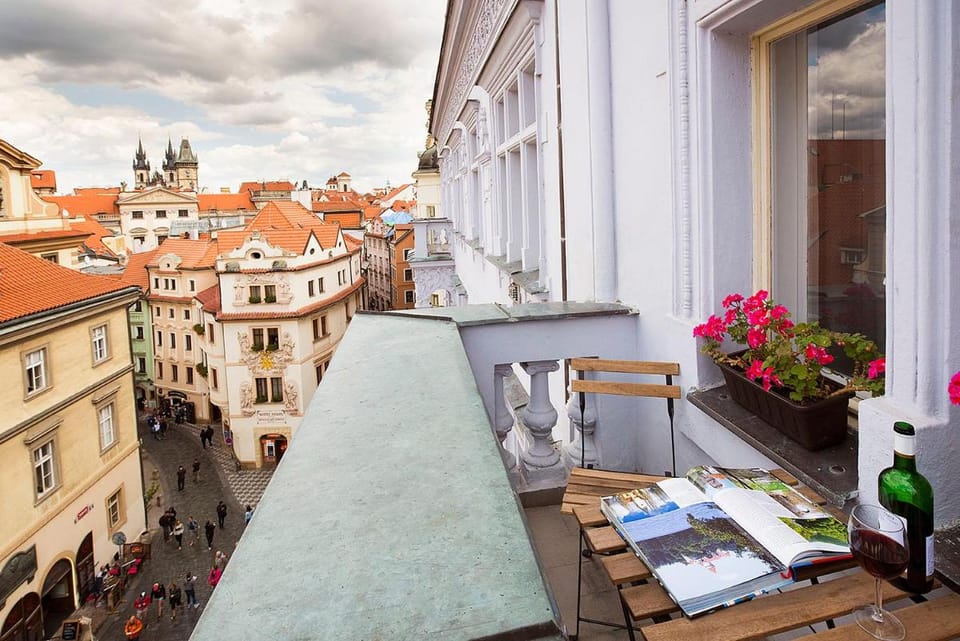 Royal Road Residence Apartment in Prague