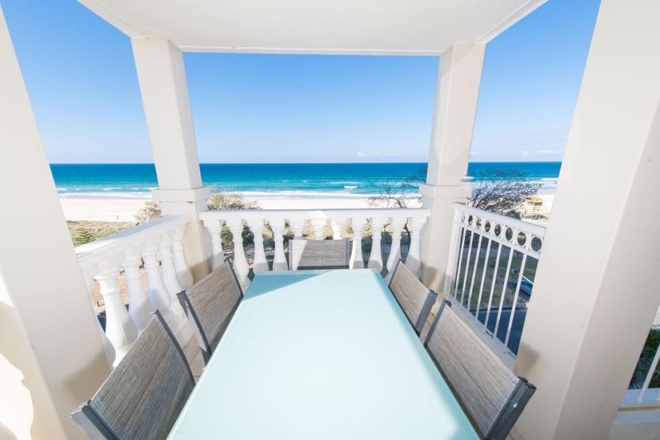 La Grande Apartments Apartment hotel in Broadbeach Boulevard