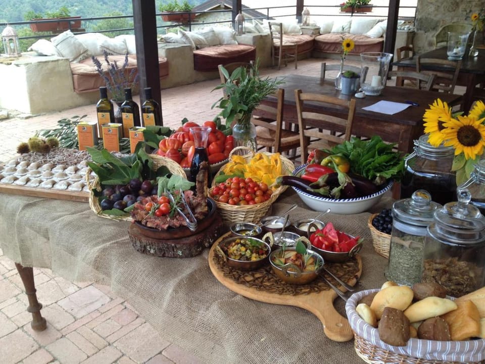 Hotel Podere Conti Country House in Province of Massa and Carrara
