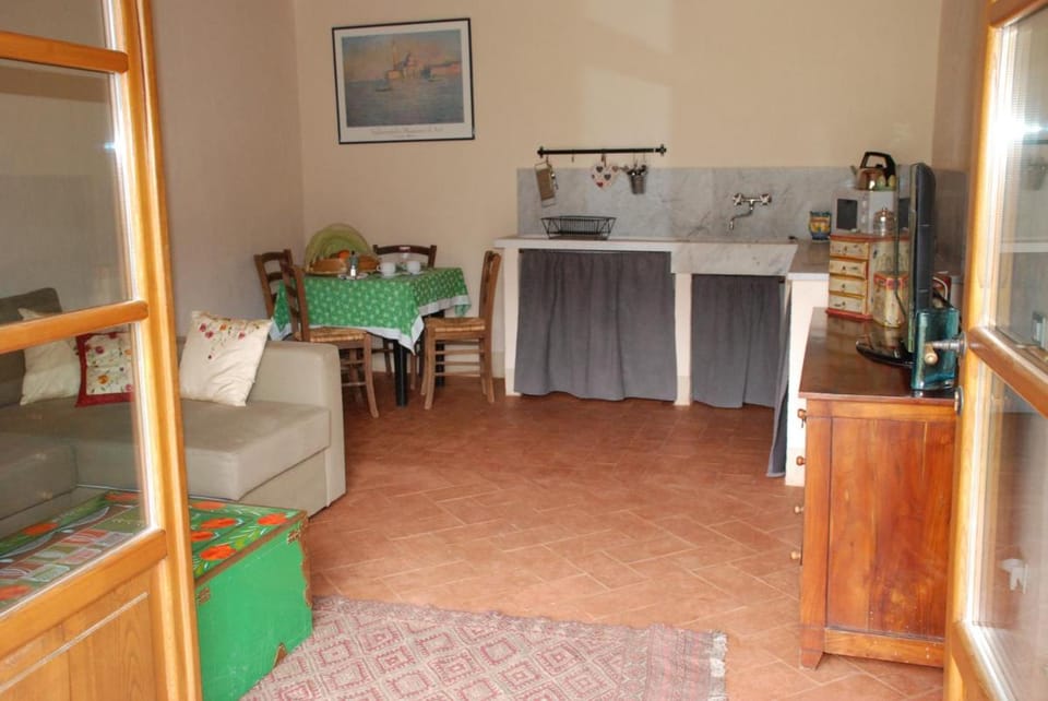 Hotel Podere Conti Country House in Province of Massa and Carrara