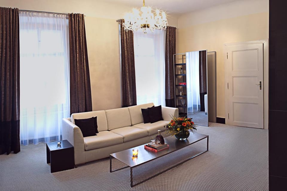 Old Town Square Residence by Emblem Apartment hotel in Prague