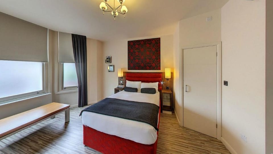 Simply Rooms & Suites Hotel in City of Westminster