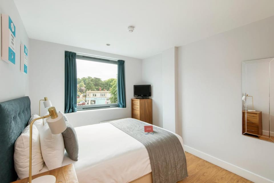 HQ ApartHotel Farnborough Apartment hotel in Farnborough