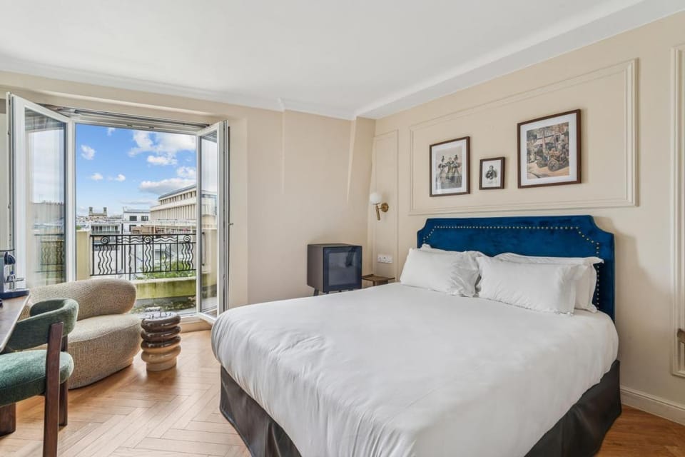 Hotel Le Clery Hotel in Paris