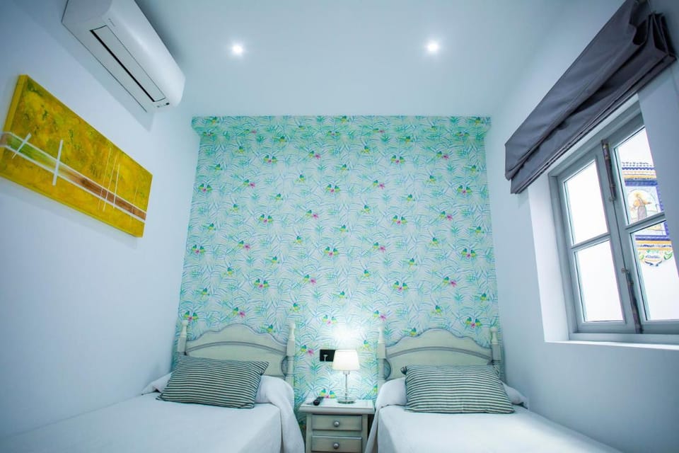 Hostal San Francisco Bed and Breakfast in Seville