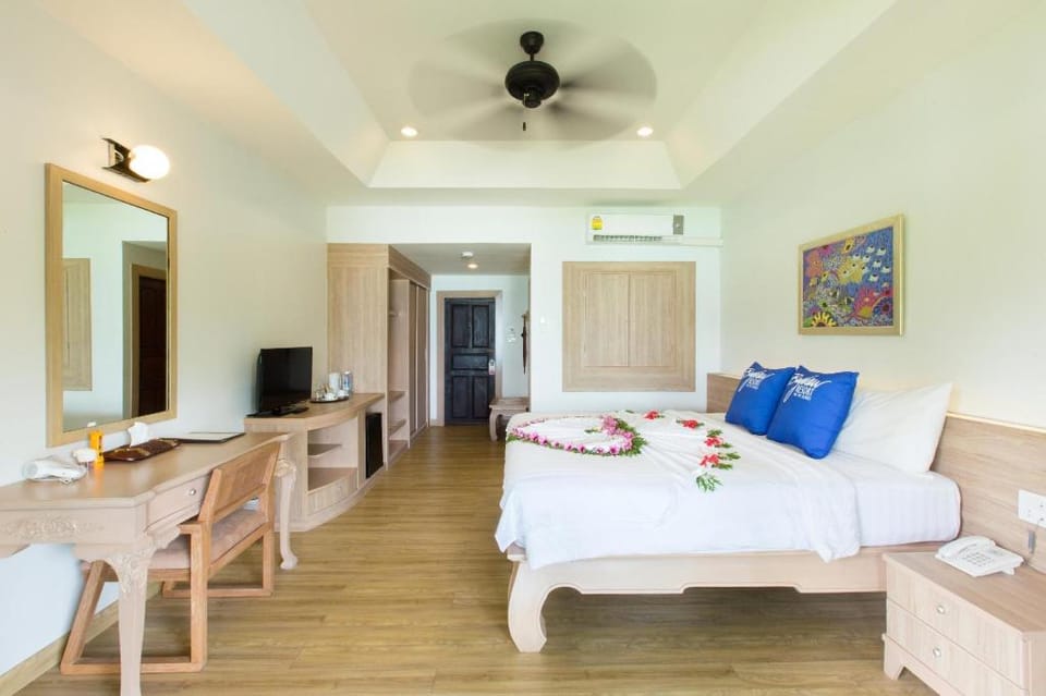 Phi Phi Bayview Resort (SHA Plus) Resort in Krabi Changwat
