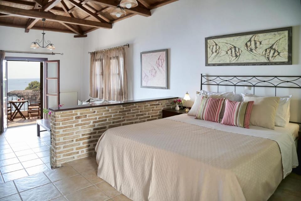Yalis Hotel Hotel in Sporades, Greece