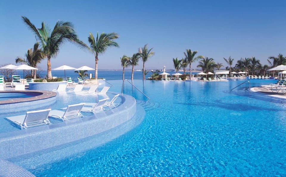 Pueblo Bonito Emerald Bay - All Inclusive Resort in Mazatlan