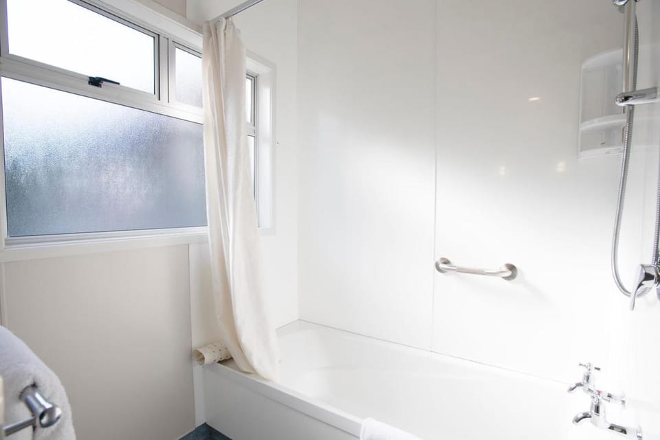 Ascot Park Hotel Hotel in Invercargill