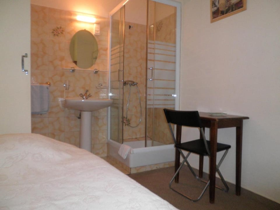 Au Nouvel Hôtel Hotel in Toulon