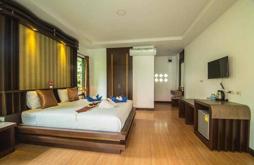 Lanta Nice Beach Resort - SHA Extra Plus Campground/ 
RV Resort in Krabi Changwat