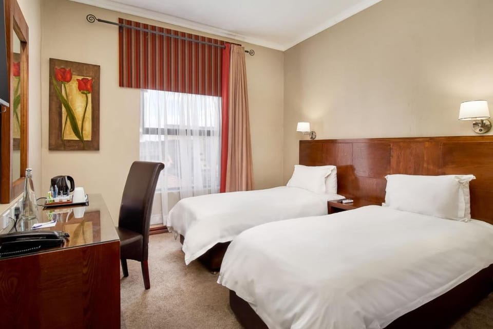 Protea Hotel by Marriott Pretoria Hatfield Hotel in Pretoria