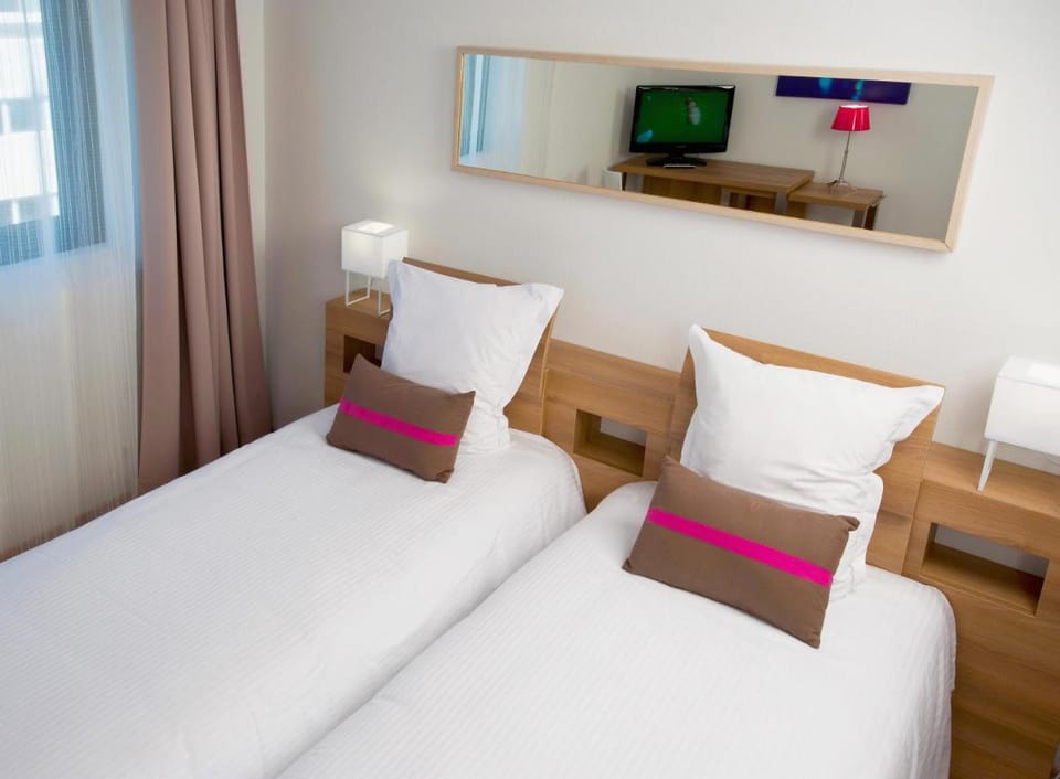 Ténéo Apparthotel Bordeaux Mérignac Aéroport Apartment hotel in Mérignac