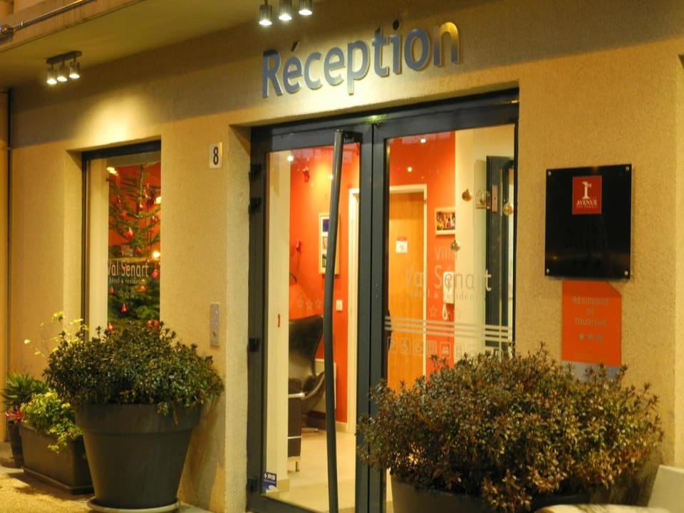 Villa Val Senart 1ere Avenue Apartment hotel in Île-de-France