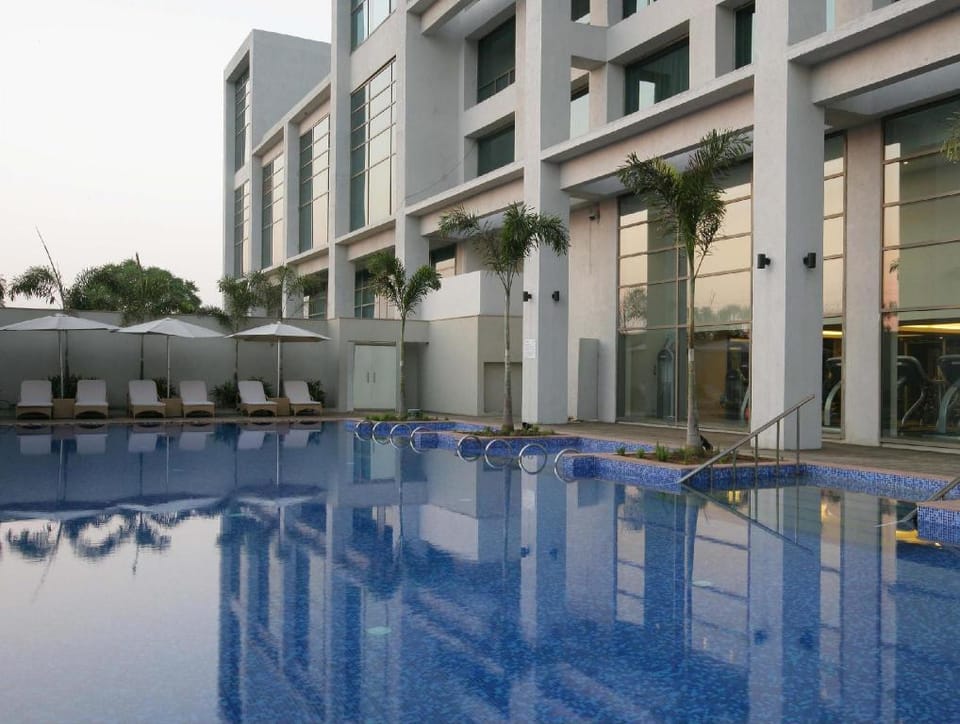 Le Meridien Nagpur Hotel in Maharashtra