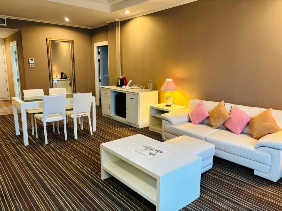 La Vie En Rose - SHA Plus Hotel in Thailand