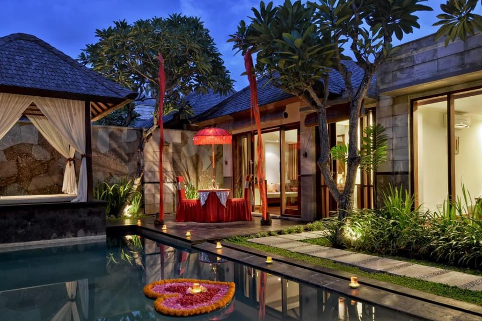 The Khayangan Dreams Villa, Seminyak Villa in North Kuta