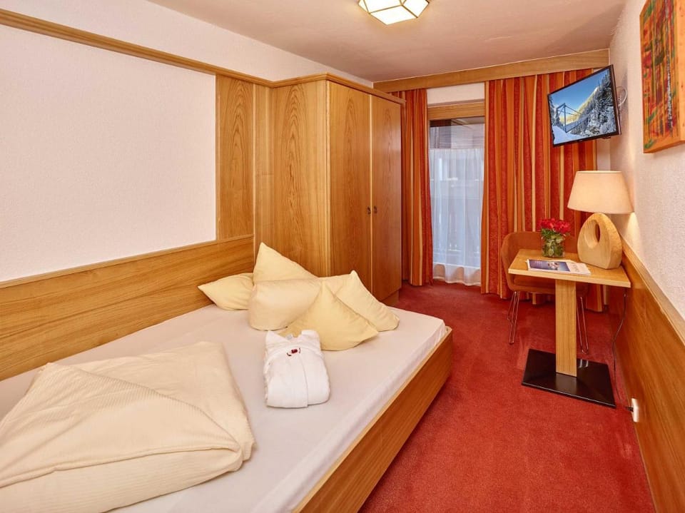 Hotel Zum Hirschen Hotel in Tyrol