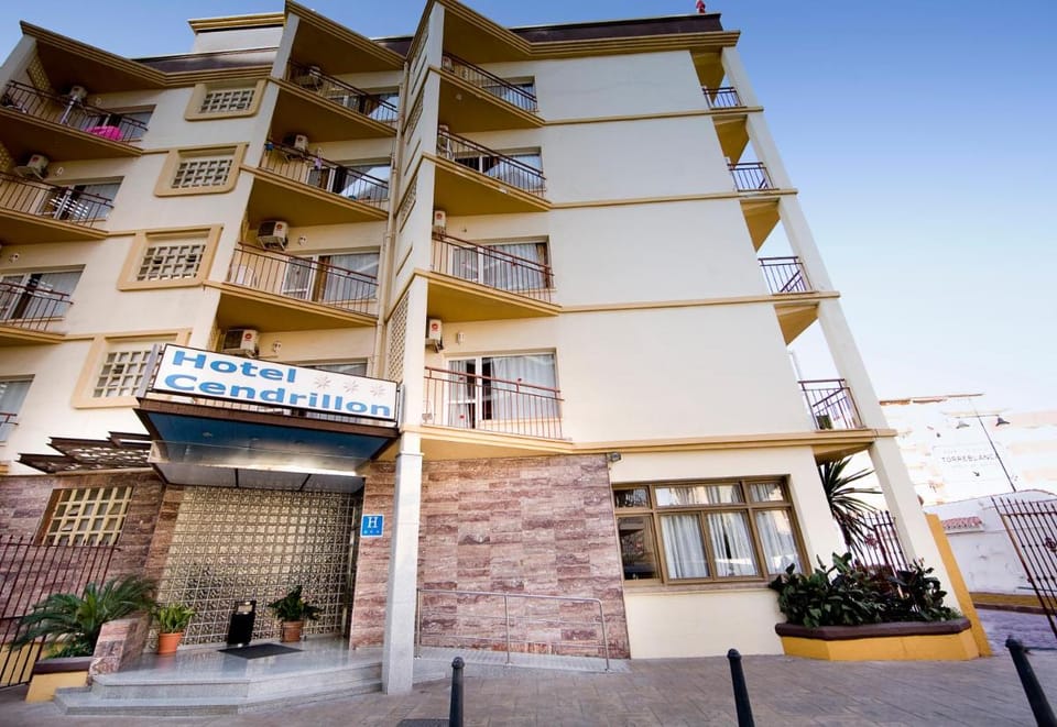 Hotel Monarque Cendrillón Hotel in Fuengirola