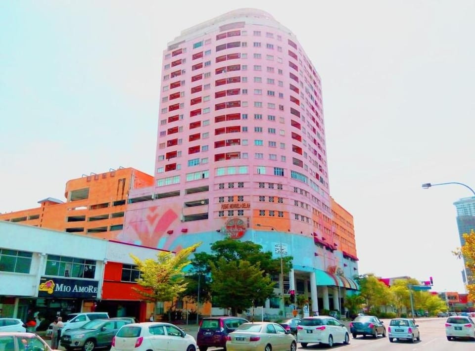 Globallon Hotel Apartment Apartment hotel in Malacca