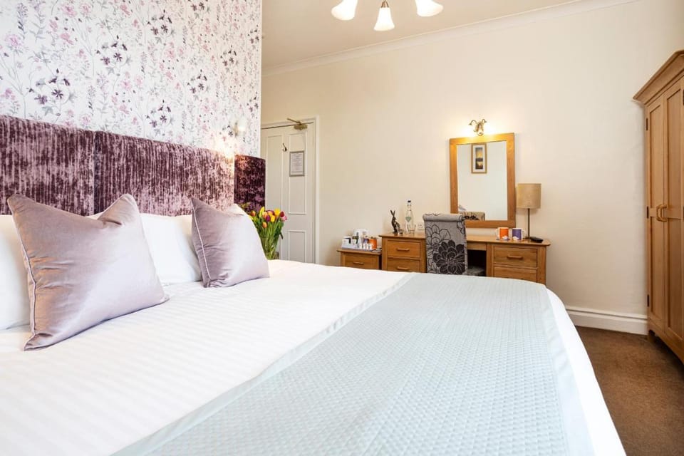 Elder Grove Bed and Breakfast in Lake Road