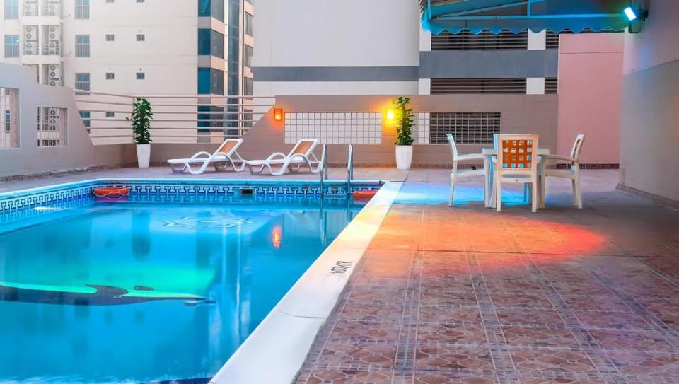 Sea Diamond Plaza Apartments Hotel in Manama