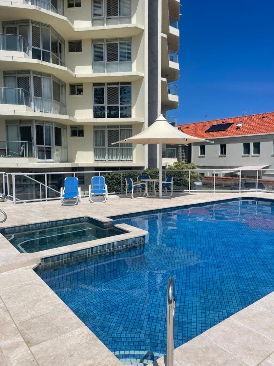 Foreshore Beachfront Apartments Apartment hotel in Mermaid Beach