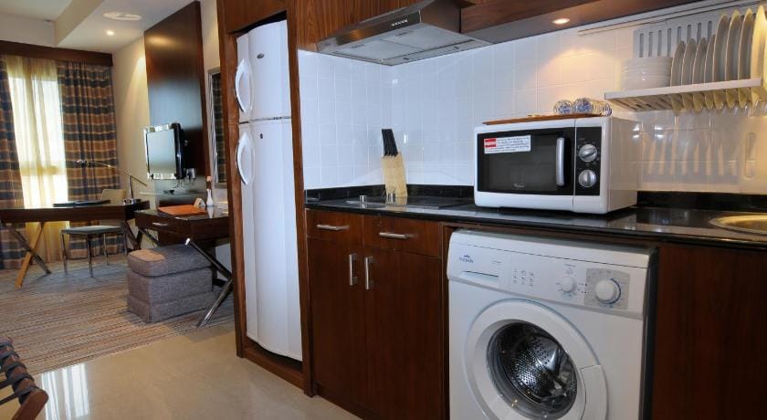 Phoenix Plaza Hotel Apartments Apartment hotel in Abu Dhabi