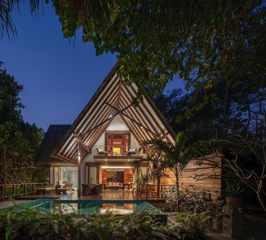 Adaaran Select Meedhupparu – 24 hours Dine Around Premium All inclusive Resort in Maldives