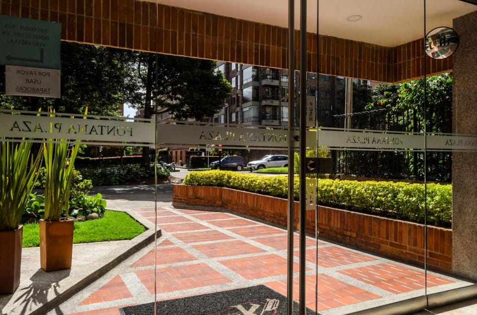 Travelers Fontana Plaza Apartment in Bogota