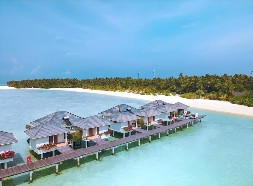 Villa Park Sun Island Resort in Maldives